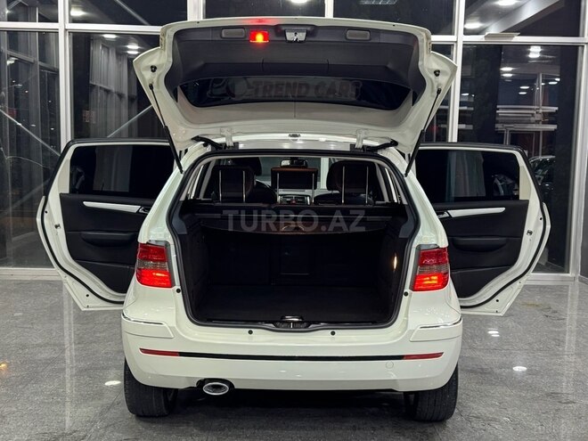 Mercedes B 170-10