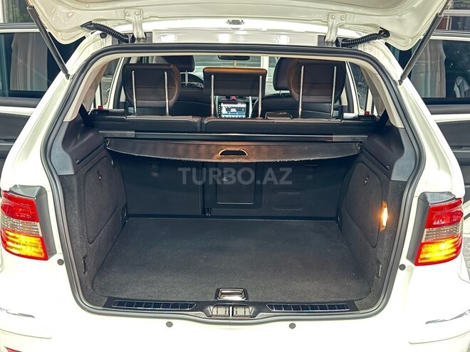 Mercedes B 170-11