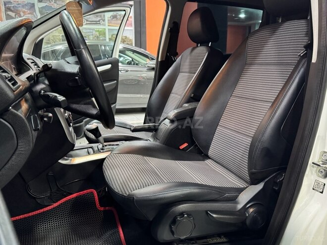 Mercedes B 170-19