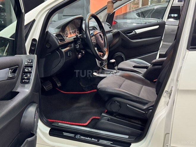 Mercedes B 170-12