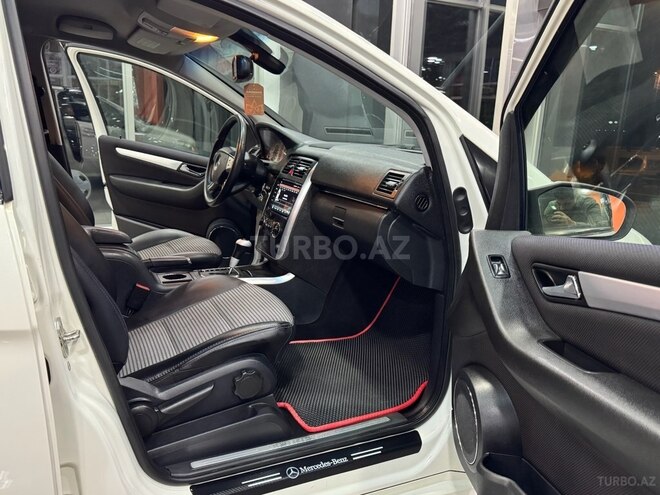 Mercedes B 170-15