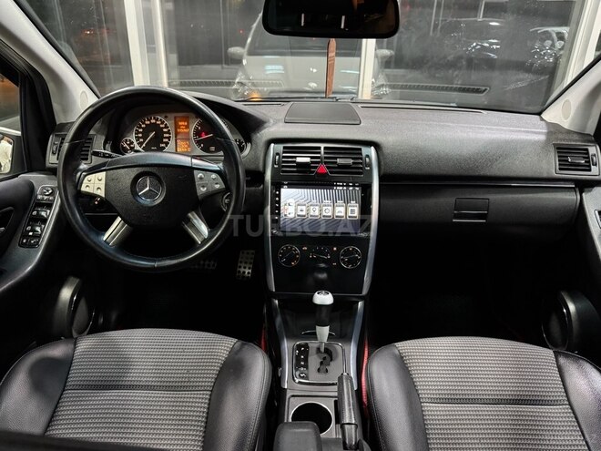 Mercedes B 170-18