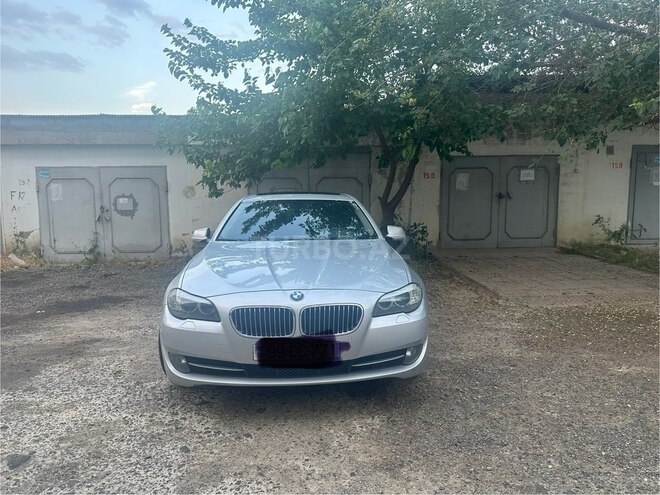 BMW 520 2013, 320,000 km - 2.0 l - Bakı