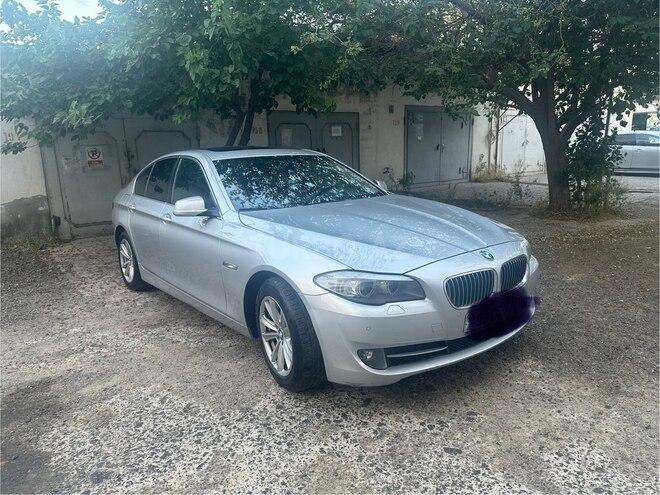 BMW 520 2013, 320,000 km - 2.0 l - Bakı