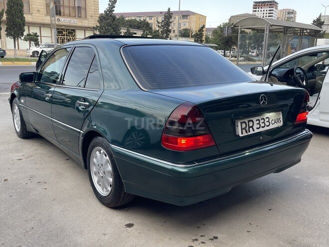 Mercedes C 240 1998, 220,000 km - 2.4 l - Sumqayıt