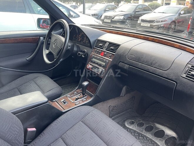 Mercedes C 240 1998, 220,000 km - 2.4 l - Sumqayıt