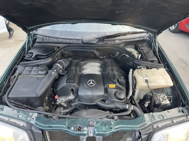 Mercedes C 240 1998, 220,000 km - 2.4 l - Sumqayıt