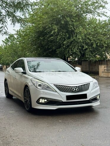 Hyundai Grandeur 2015, 230,840 km - 2.2 l - Biləsuvar