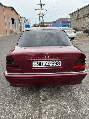 Mercedes C 220 d 1997, 124,820 km - 2.2 l - Bakı