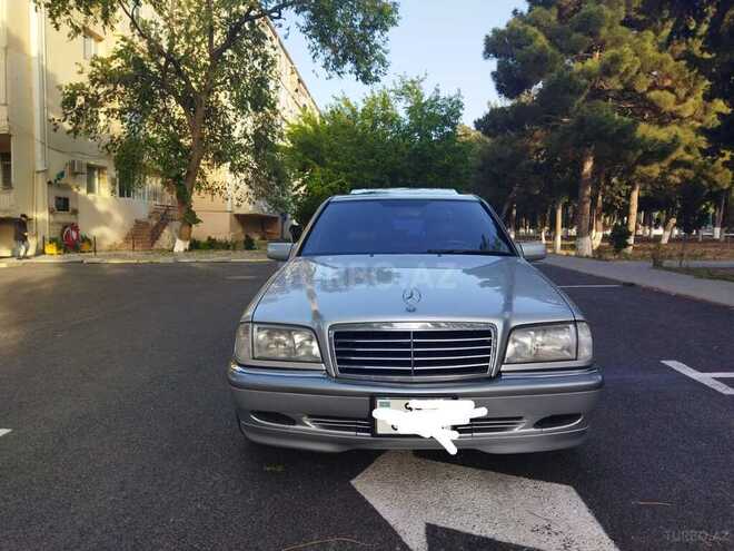 Mercedes C 230 1999, 298,000 km - 2.3 l - Sumqayıt