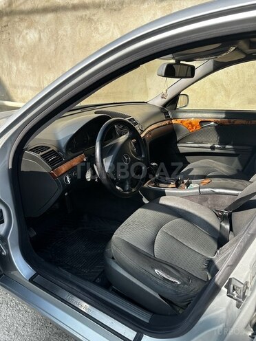 Mercedes E 270 2003, 719,000 km - 2.7 l - Bakı