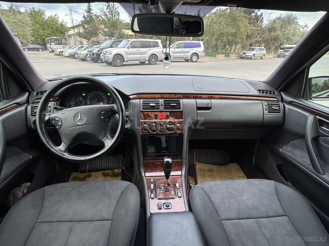 Mercedes E 280 2000, 395,000 km - 2.8 l - Sumqayıt