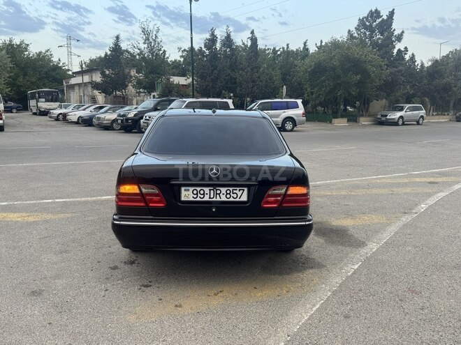 Mercedes E 280 2000, 395,000 km - 2.8 l - Sumqayıt