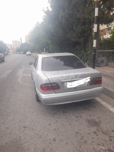 Mercedes E 220 d 1999, 450,000 km - 2.2 l - Bakı