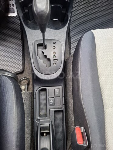 Toyota Vitz 2011, 172,023 km - 1.3 l - Bakı