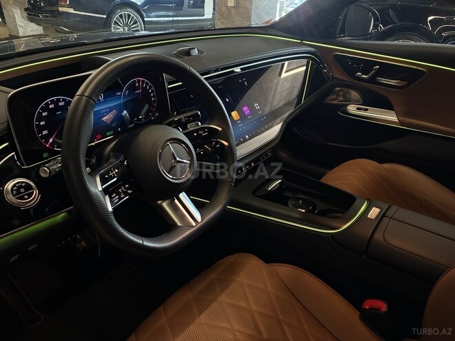 Mercedes E 300 e 2024, 18,000 km - 2.0 l - Bakı