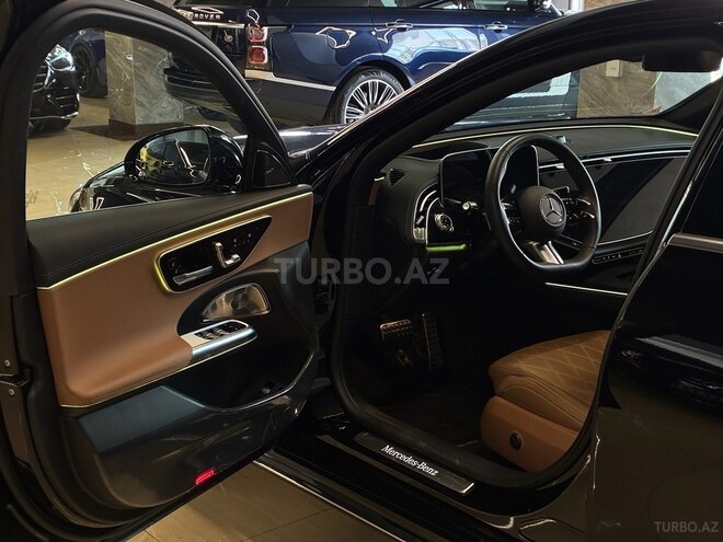 Mercedes E 300 e 2024, 18,000 km - 2.0 l - Bakı