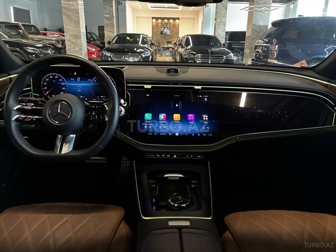 Mercedes E 300 e 2024, 18,000 km - 2.0 l - Bakı