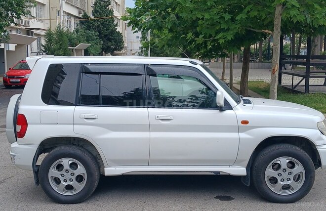 Mitsubishi Pajero io 1999, 184,000 km - 1.8 l - Bakı