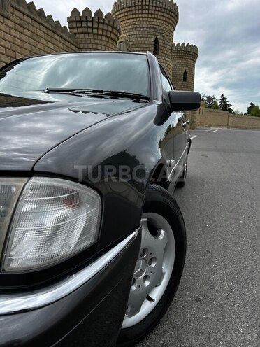 Mercedes C 220 d 1998, 242,000 km - 2.2 л - Bakı