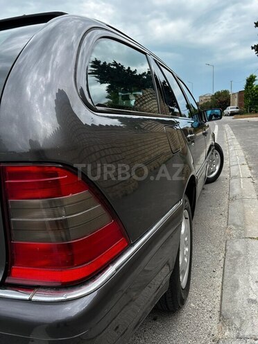 Mercedes C 220 d 1998, 242,000 km - 2.2 л - Bakı