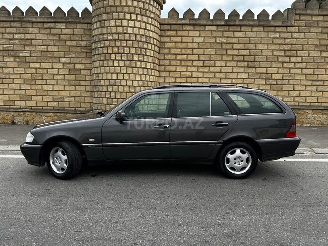 Mercedes C 220 d 1998, 242,000 km - 2.2 л - Bakı
