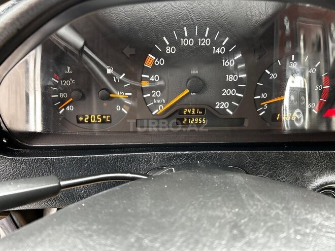 Mercedes C 220 d 1998, 242,000 km - 2.2 л - Bakı