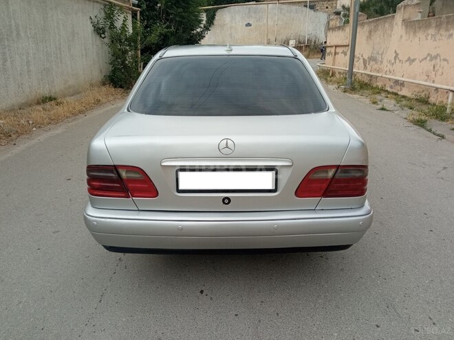 Mercedes E 230 1997, 321,000 km - 2.3 l - Bakı