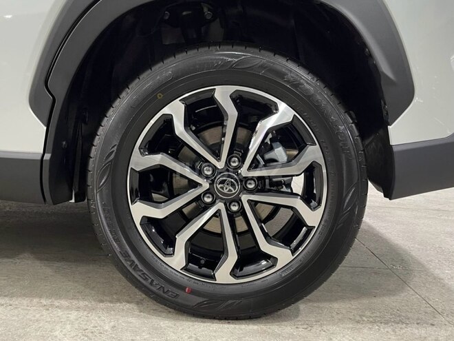 Toyota Frontlander-23