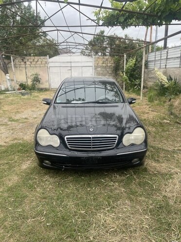 Mercedes C 230 2003, 300,000 km - 2.5 l - Bakı