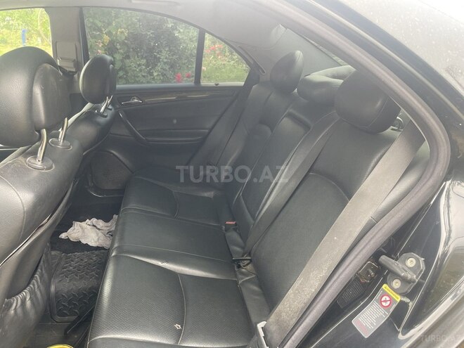 Mercedes C 230 2003, 300,000 km - 2.5 l - Bakı