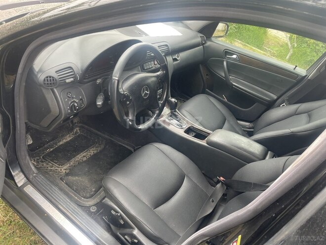 Mercedes C 230 2003, 300,000 km - 2.5 l - Bakı