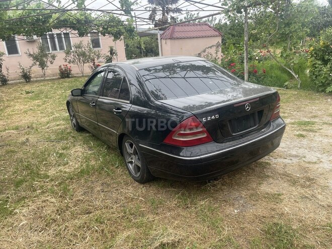 Mercedes C 230 2003, 300,000 km - 2.5 l - Bakı