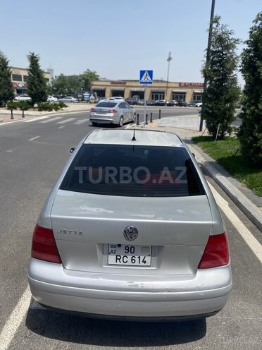Volkswagen Jetta-6