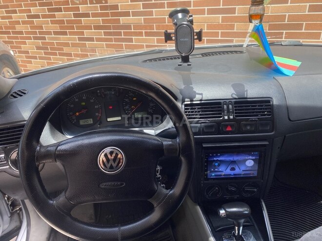 Volkswagen Jetta-8