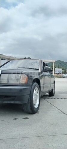Mercedes 190 1991, 100,000 km - 2.0 л - Qəbələ