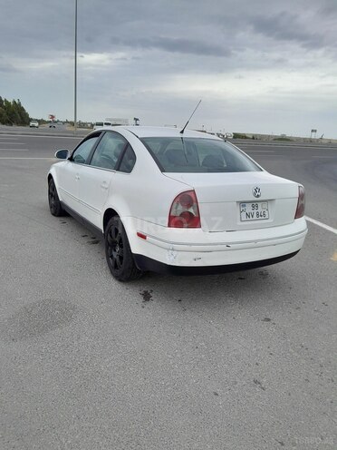 Volkswagen Passat 2004, 235,361 km - 1.8 l - Bakı