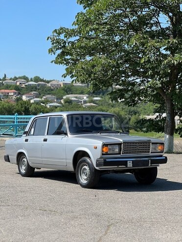 LADA (VAZ) 2107 2010, 725,632 km - 1.6 l - Quba