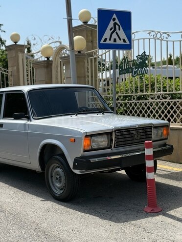 LADA (VAZ) 2107 2010, 725,632 km - 1.6 l - Quba