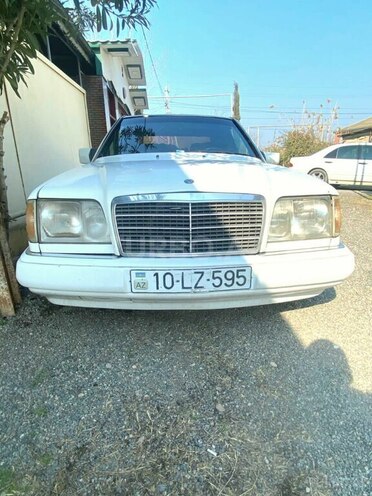 Mercedes E 200 d 1994, 267,000 km - 2.0 l - Sabirabad