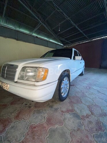Mercedes E 200 d 1994, 267,000 km - 2.0 l - Sabirabad