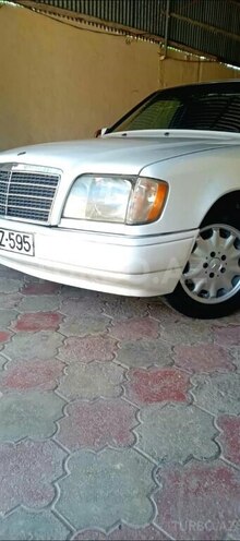 Mercedes E 200 d 1994, 267,000 km - 2.0 l - Sabirabad