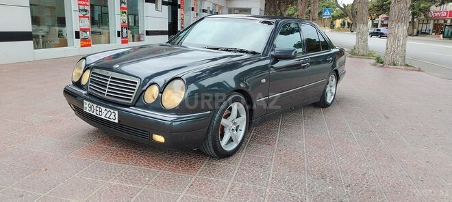 Mercedes E 230 1997, 42,500 km - 2.3 l - Bakı