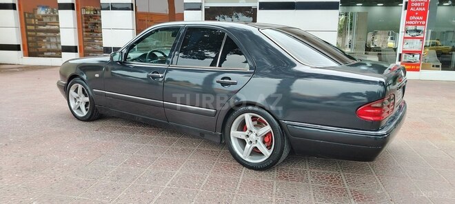 Mercedes E 230 1997, 42,500 km - 2.3 l - Bakı