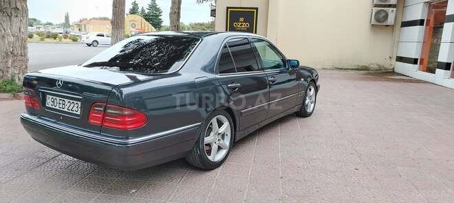 Mercedes E 230 1997, 42,500 km - 2.3 l - Bakı