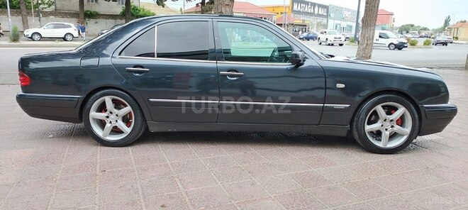 Mercedes E 230 1997, 42,500 km - 2.3 l - Bakı