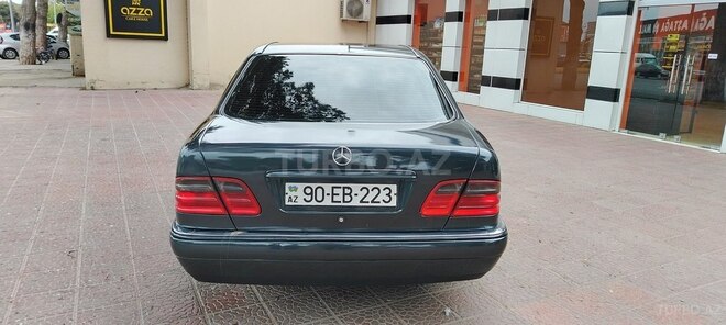 Mercedes E 230 1997, 42,500 km - 2.3 l - Bakı