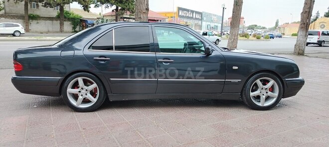 Mercedes E 230 1997, 42,500 km - 2.3 l - Bakı