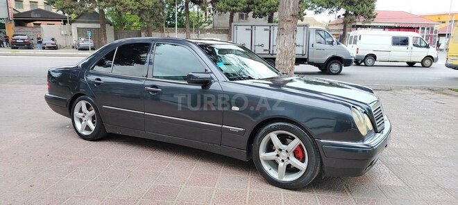 Mercedes E 230 1997, 42,500 km - 2.3 l - Bakı