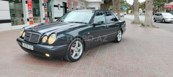Mercedes E 230 1997, 42,500 km - 2.3 l - Bakı